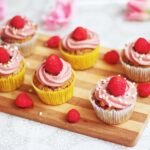 Poppyseed cake with plums