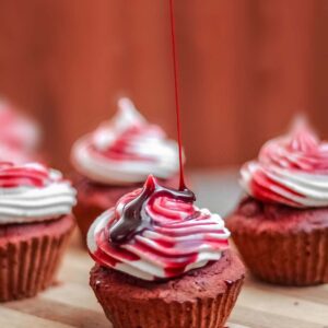 Bloody Halloween cupcakes - gluten-free and vegan recipe