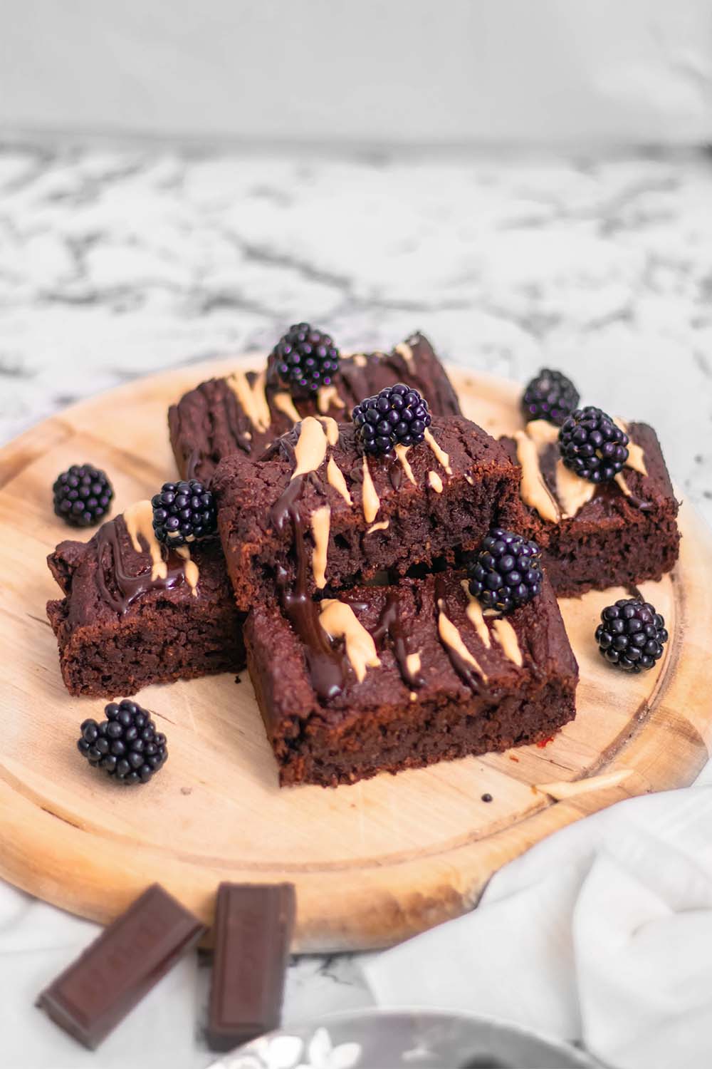 Gluten-free & vegan fudgy chocolate brownies