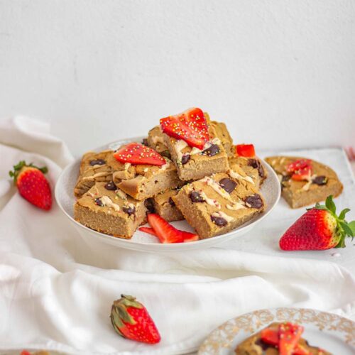 Vegan baked oatmeal with chocolate chips