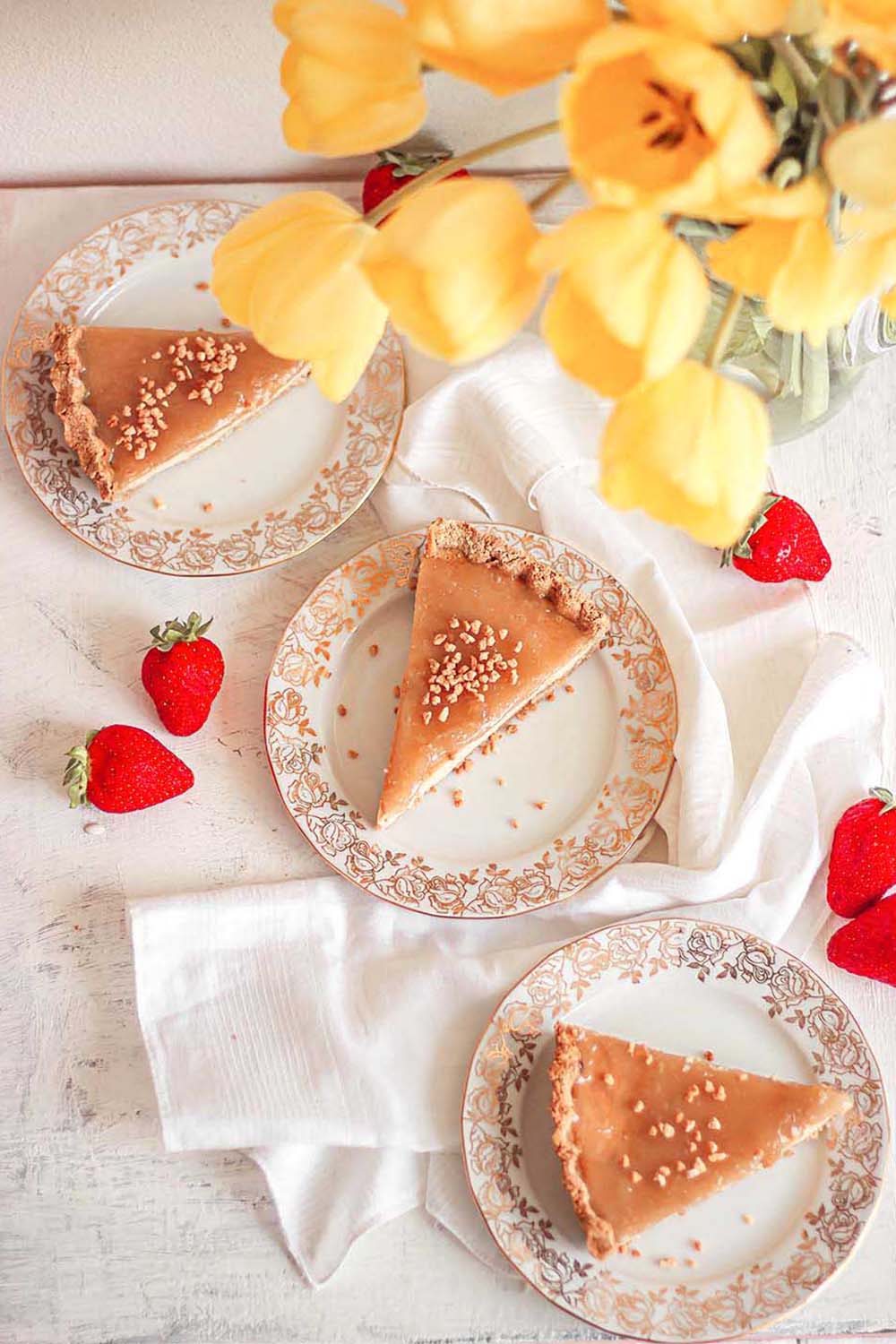 Gluten-free vegan caramel cheesecake