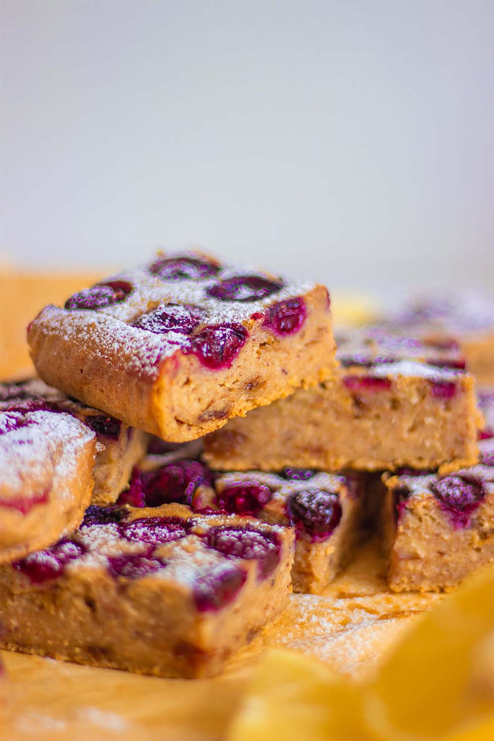 Gluten-free fudgy blueberry squares